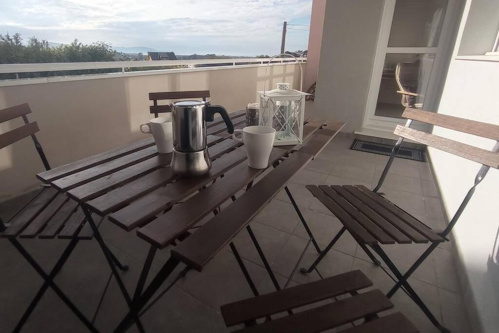 בריירוס Apartamento Playa Catedrales Con Terraza מראה חיצוני תמונה